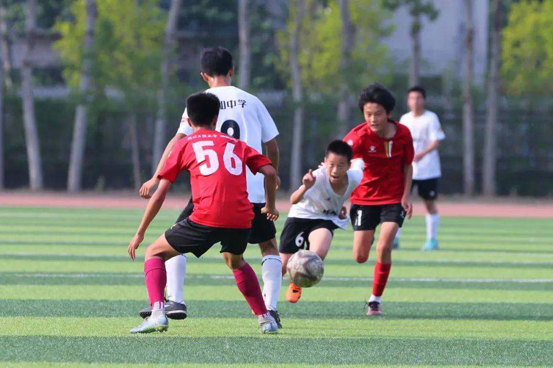 充满竞技性