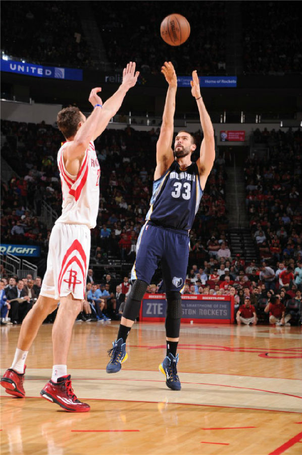 力在队伍中 力在队伍中