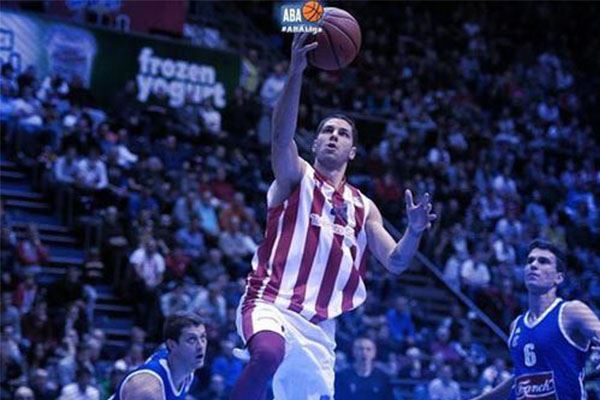 以对手足下 以对手足下